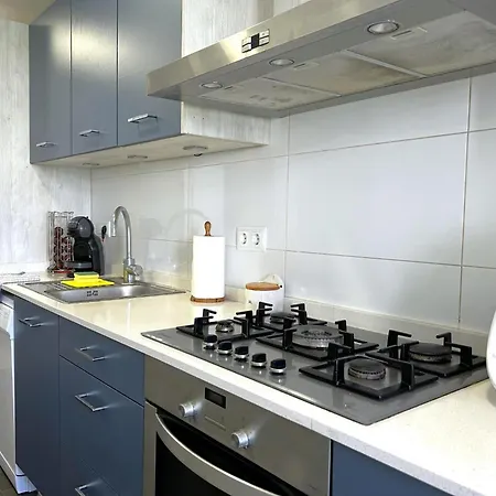 Azure Oasis Apartament *