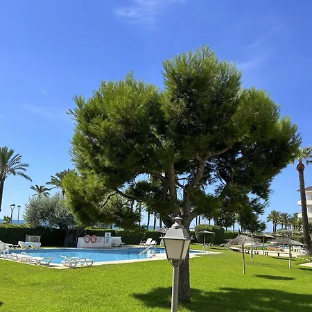 Azure Oasis Vilanova i la Geltru